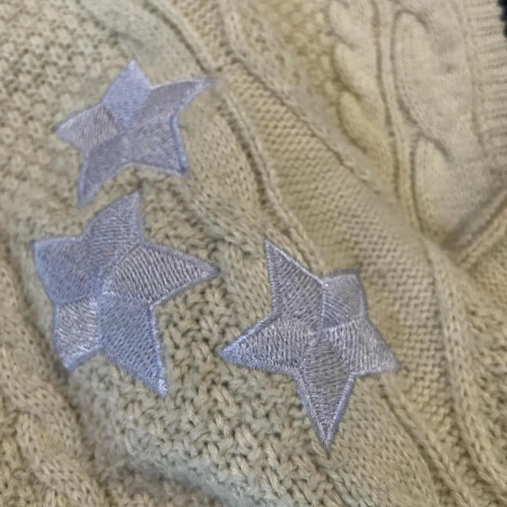 Taylor Swift Cream Cardigan with Star Details - Picture 2 of 3